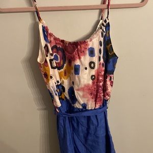 ⭐️2/$10 - Dolan floral dress